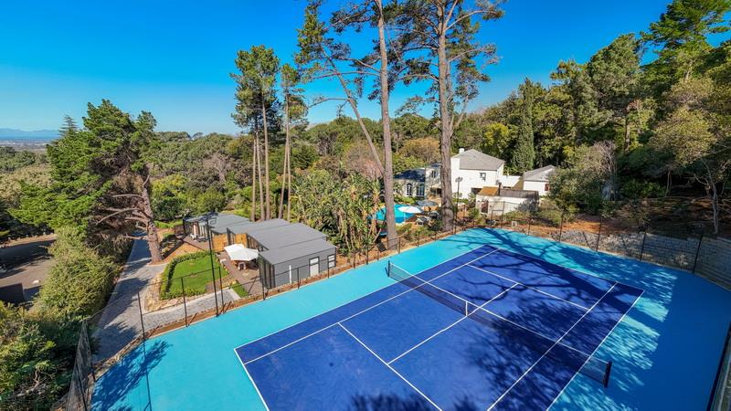 4 Bedroom Property for Sale in Constantia Western Cape